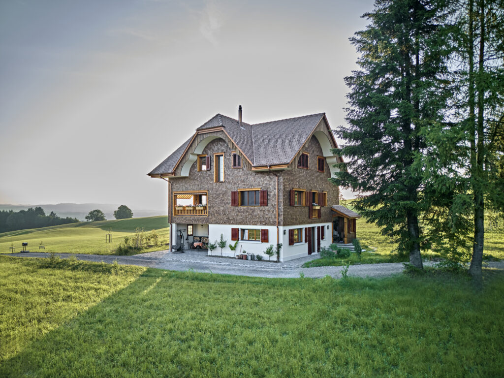 Ersatzneubau EFH Adligenswil | Bättig Heldstab Architektur